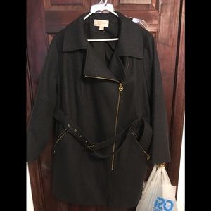 Mid thigh length petty coat